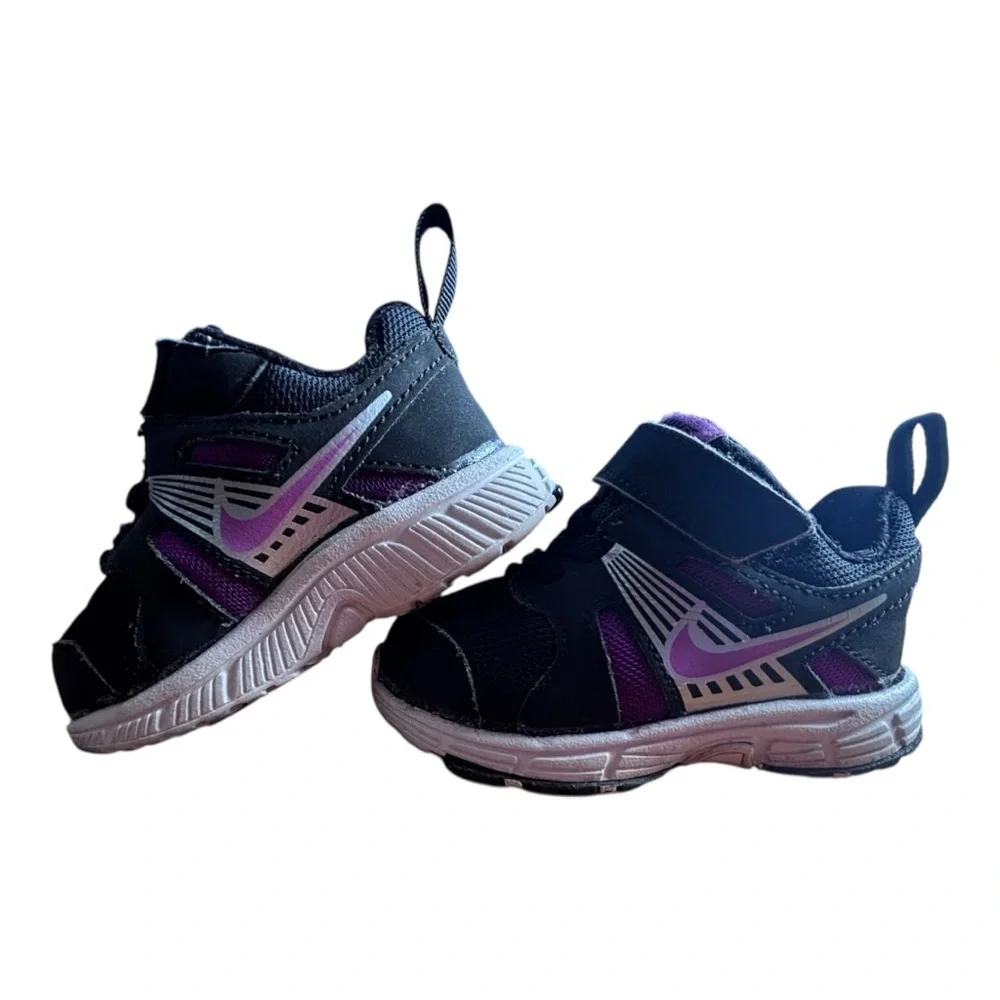 Nike Dart Toddler Sz 5C Black & Purple Sneakers, Great Used Condition